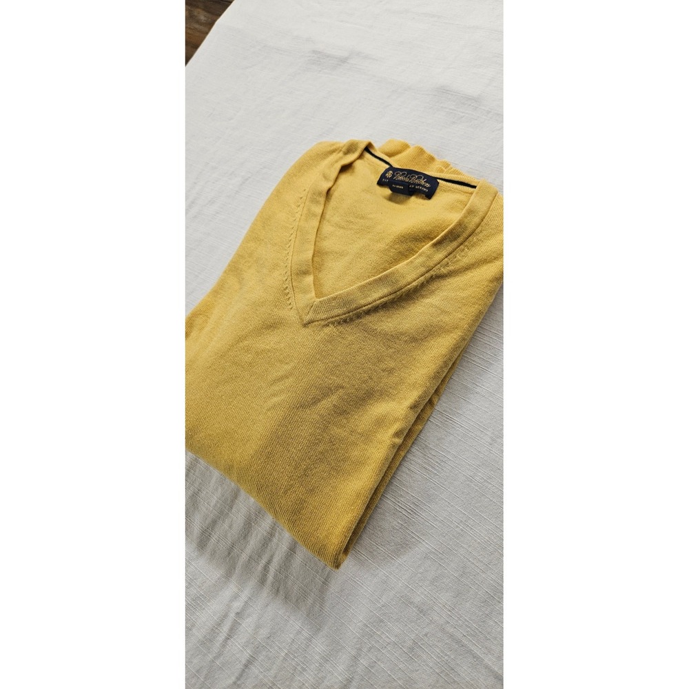 Brooks Brothers Mens Extra Fine Italian Merino Wool V-Neck Sweater Yellow Large